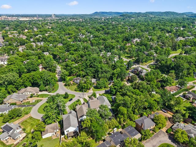 3815A Woodmont Ln, Nashville, TN 37215