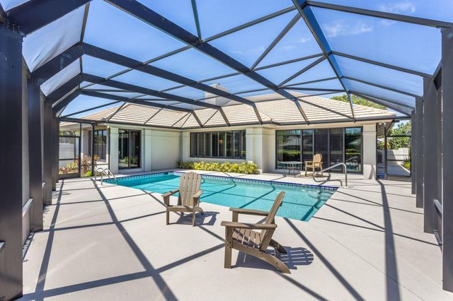 5990 SE Oakmont Place, Stuart, FL 34997