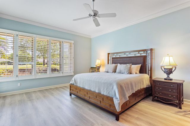 5990 SE Oakmont Place, Stuart, FL 34997
