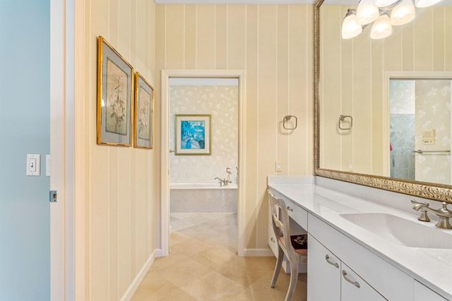 5990 SE Oakmont Place, Stuart, FL 34997