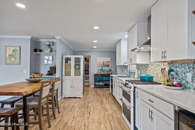 109 River Drive, Southport, NC 28461
