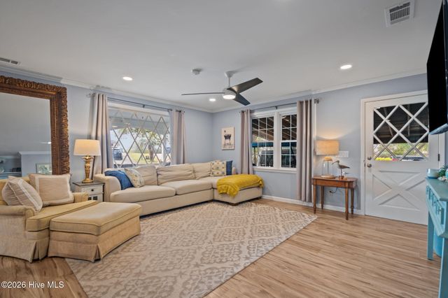 109 River Drive, Southport, NC 28461