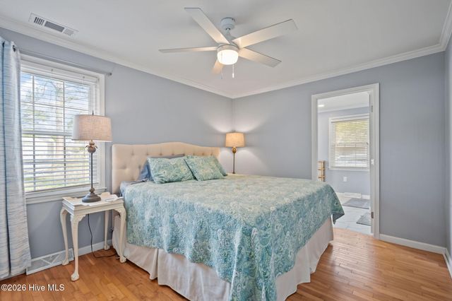 109 River Drive, Southport, NC 28461