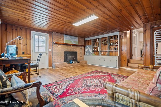109 River Drive, Southport, NC 28461