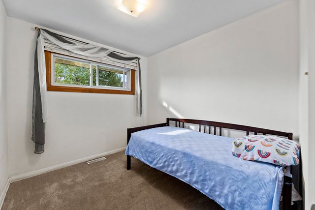 8245 S 83rd Avenue, Justice, IL 60458