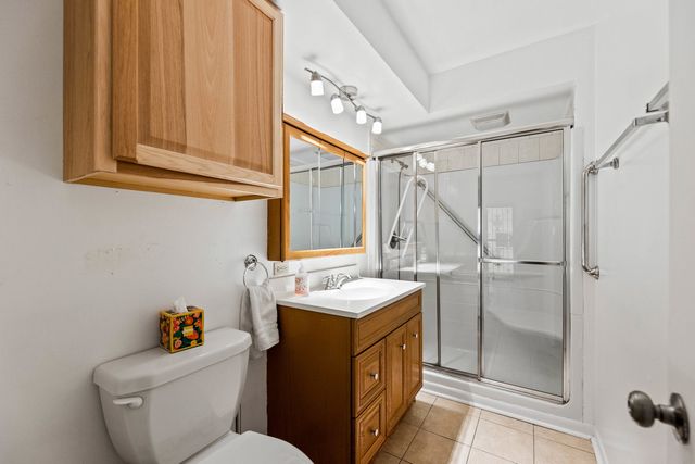 8245 S 83rd Avenue, Justice, IL 60458