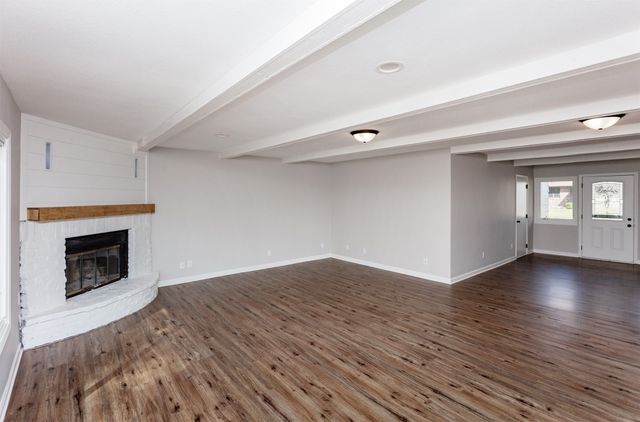 205 SE East Lawn Drive, Ankeny, IA 50021