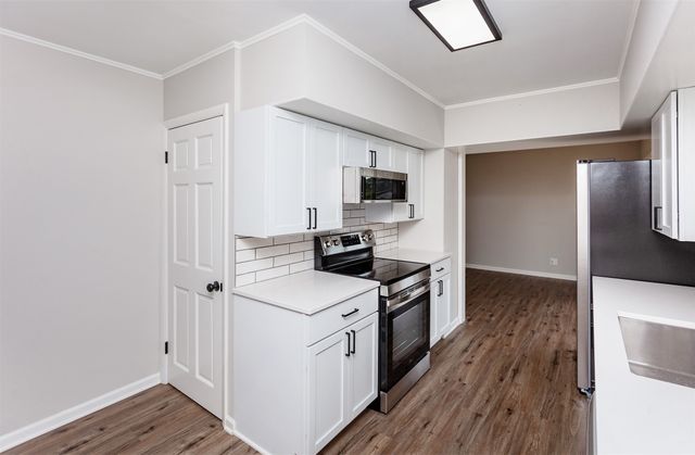 205 SE East Lawn Drive, Ankeny, IA 50021