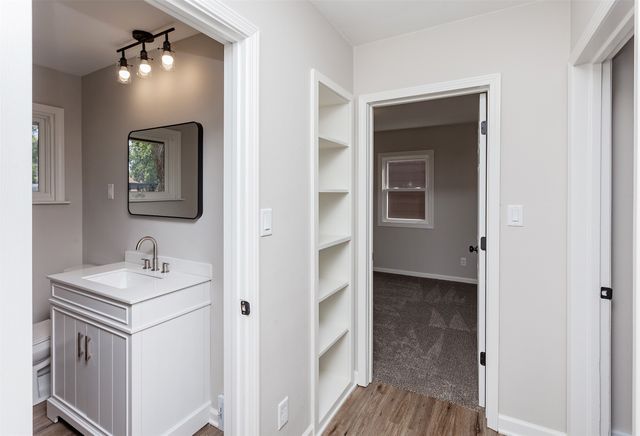 205 SE East Lawn Drive, Ankeny, IA 50021