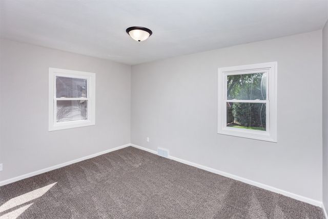 205 SE East Lawn Drive, Ankeny, IA 50021