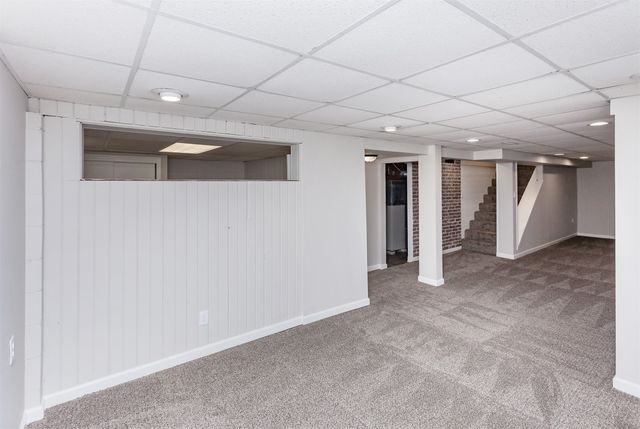 205 SE East Lawn Drive, Ankeny, IA 50021