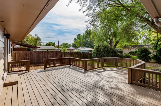 205 SE East Lawn Drive, Ankeny, IA 50021