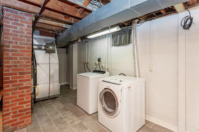 205 SE East Lawn Drive, Ankeny, IA 50021