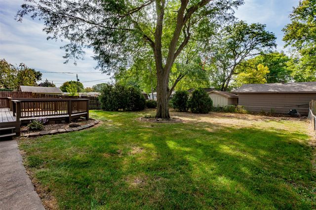 205 SE East Lawn Drive, Ankeny, IA 50021