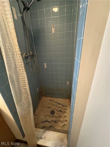 2475 Sand Run, Fairlawn, OH 44333