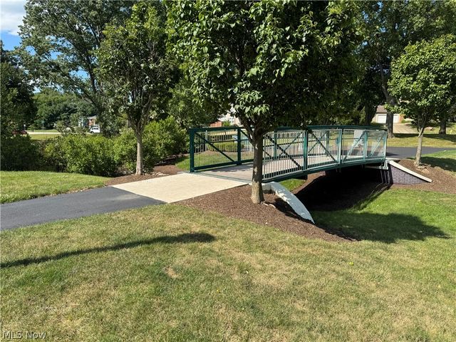 2475 Sand Run, Fairlawn, OH 44333
