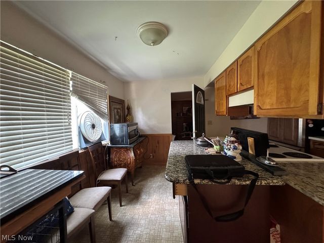 2475 Sand Run, Fairlawn, OH 44333