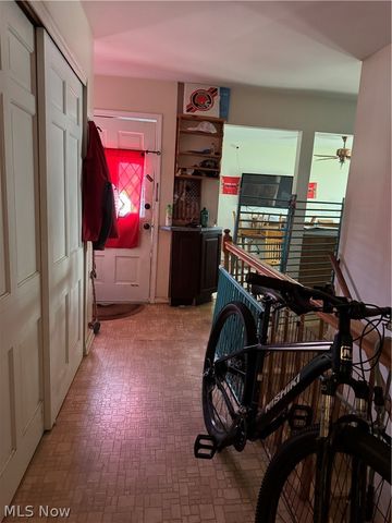 2475 Sand Run, Fairlawn, OH 44333