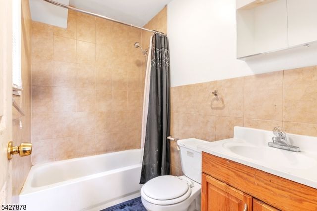 24 12Th Ave, Paterson City, NJ 07501