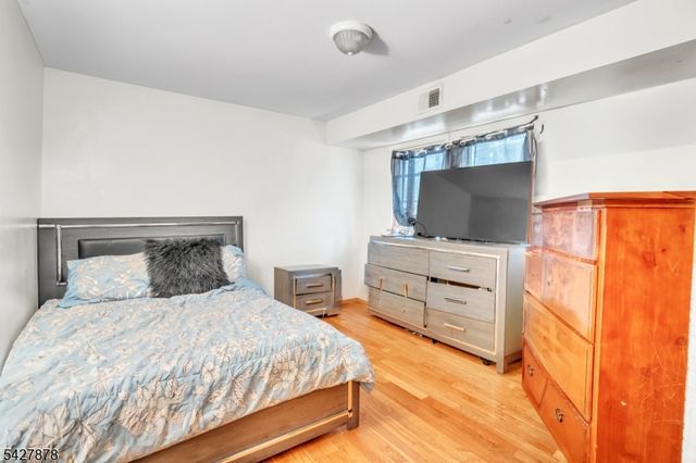 24 12Th Ave, Paterson City, NJ 07501