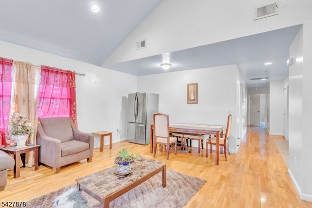 24 12Th Ave, Paterson City, NJ 07501