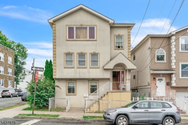 24 12Th Ave, Paterson City, NJ 07501