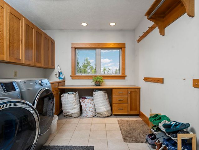 1719 Vanderlip Road, East Bay Twp, MI 49686