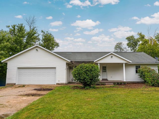1719 Vanderlip Road, East Bay Twp, MI 49686