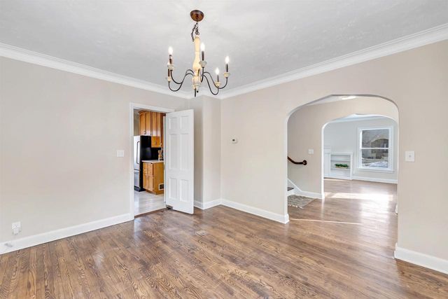 1306 E FOREST AVENUE, Neenah, WI 54956