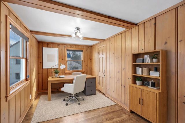 1306 E FOREST AVENUE, Neenah, WI 54956