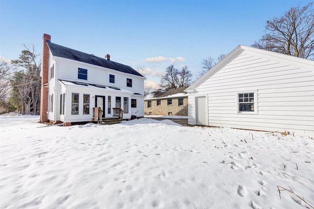 1306 E FOREST AVENUE, Neenah, WI 54956