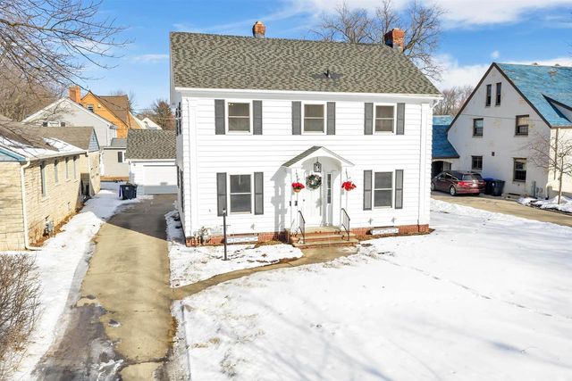 1306 E FOREST AVENUE, Neenah, WI 54956