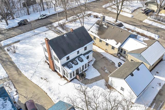 1306 E FOREST AVENUE, Neenah, WI 54956