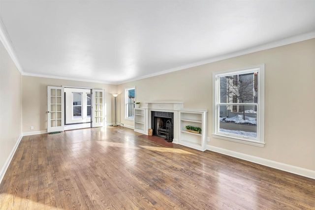 1306 E FOREST AVENUE, Neenah, WI 54956