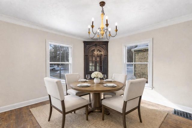 1306 E FOREST AVENUE, Neenah, WI 54956