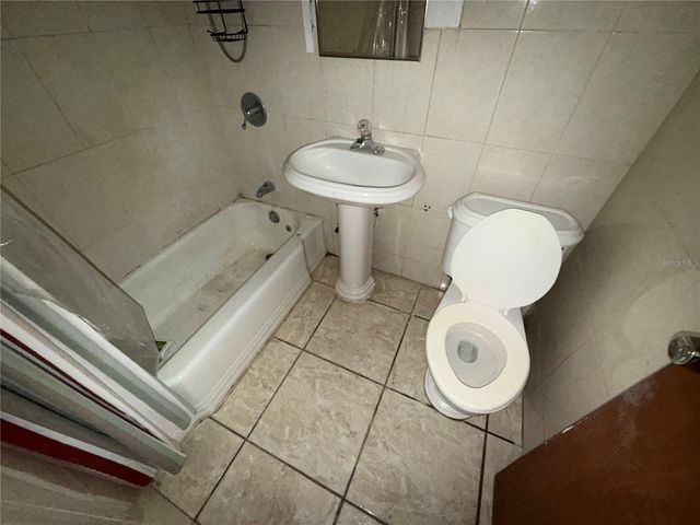 424 CALLE ENSENADA 1001, San Juan, PR 00920