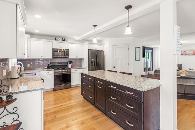 106 Maple Ridge Road, Nottingham, NH 03290