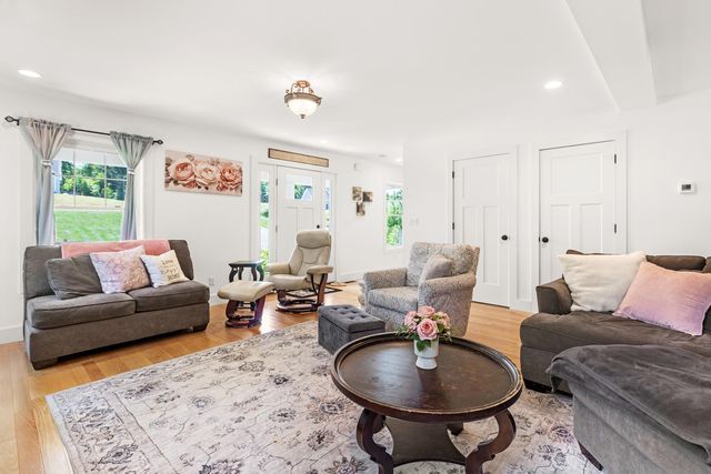 106 Maple Ridge Road, Nottingham, NH 03290