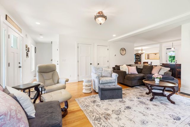 106 Maple Ridge Road, Nottingham, NH 03290