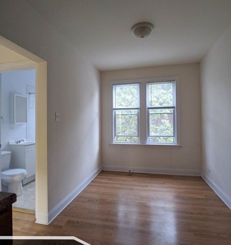 2600 N Kimball Avenue 204, Chicago, IL 60647