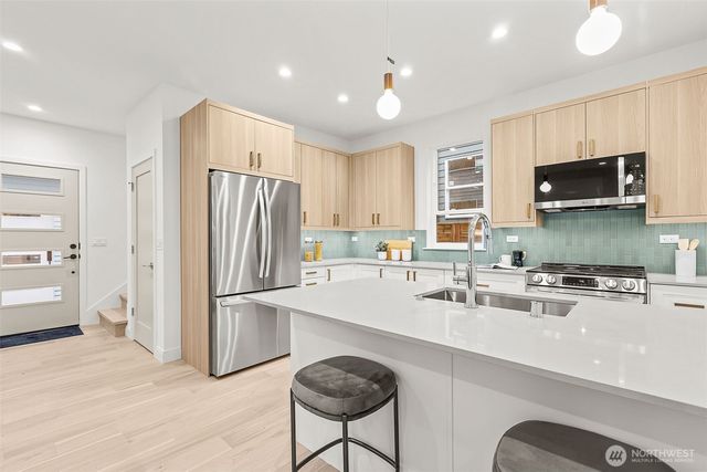 3552 S Dawson Street, Seattle, WA 98118