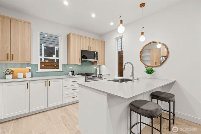 3552 S Dawson Street, Seattle, WA 98118