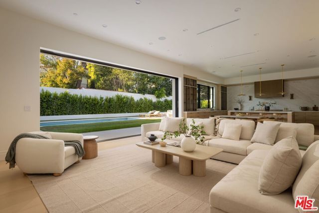 12041 Coyne Street, Los Angeles, CA 90049