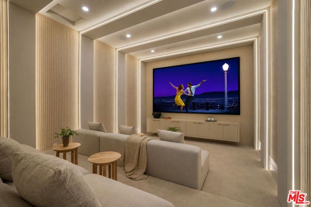 12041 Coyne Street, Los Angeles, CA 90049