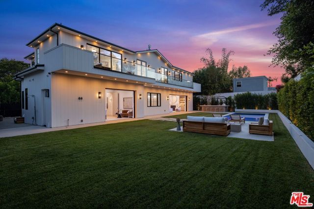 12041 Coyne Street, Los Angeles, CA 90049