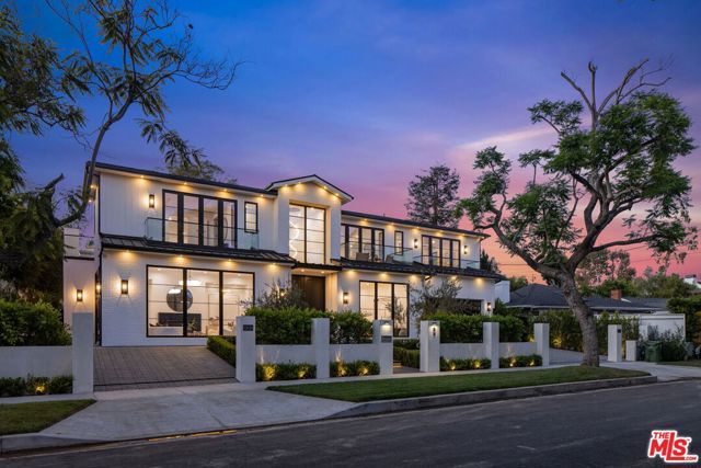 12041 Coyne Street, Los Angeles, CA 90049