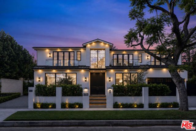 12041 Coyne Street, Los Angeles, CA 90049