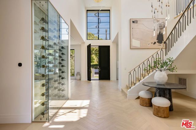 12041 Coyne Street, Los Angeles, CA 90049