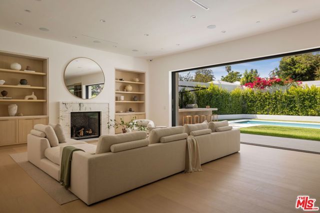 12041 Coyne Street, Los Angeles, CA 90049