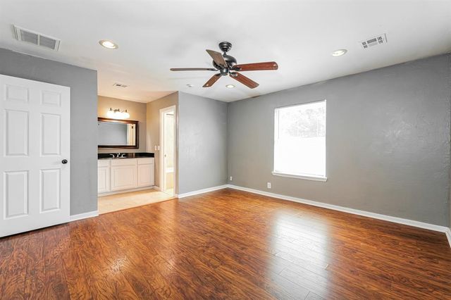 1120 Mars Road, Edmond, OK 73003